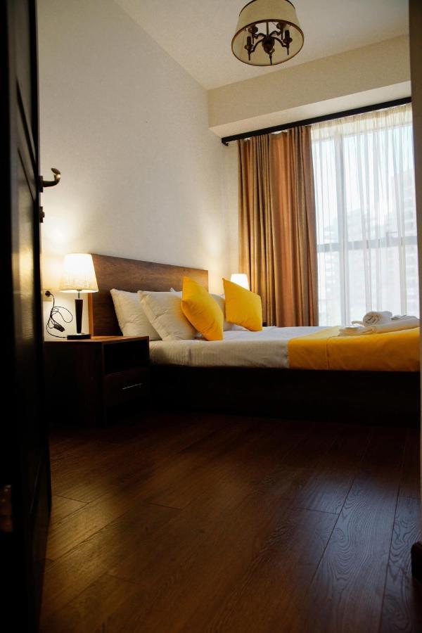 City Center Appartment At Buzand St. Erevan Exterior foto
